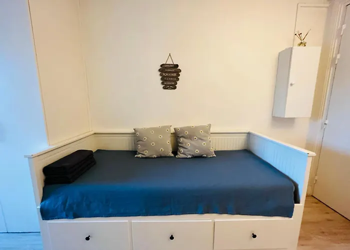 아파트 Charming Superb Location In 7th District 파리