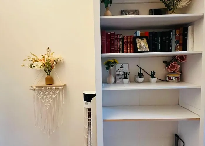 Charming Superb Location In 7th District 아파트 파리